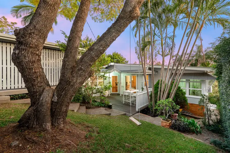 37 Dunrod Street, Holland Park West QLD 4121