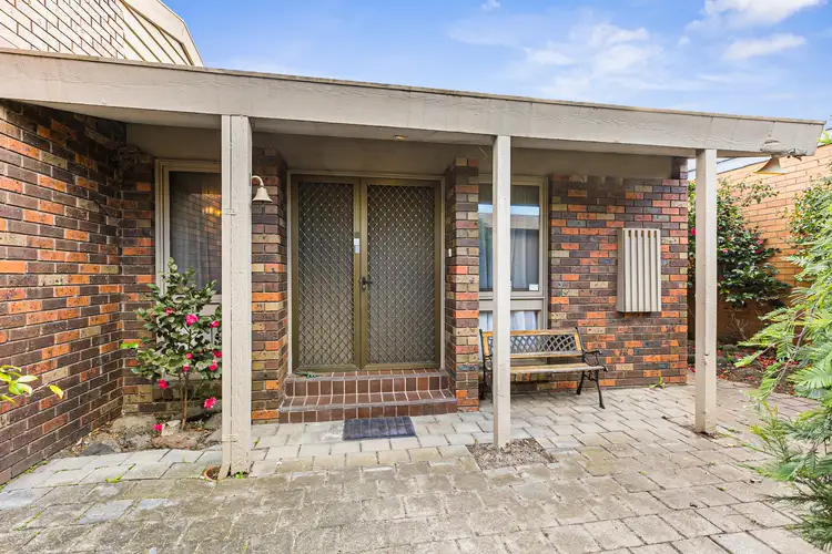 32 Leatherwood Crescent, Wheelers Hill VIC 3150