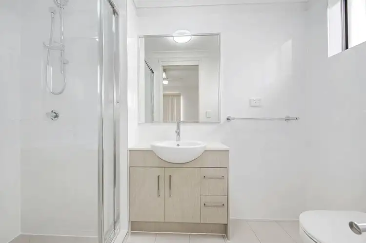 Sixth view of Homely unit listing, 3/3 Besham Parade, Wynnum QLD 4178