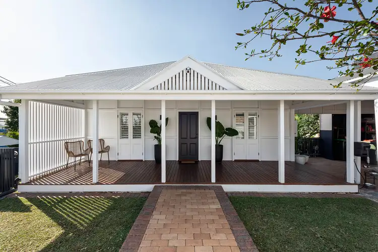 45 Miles Street, Hawthorne QLD 4171