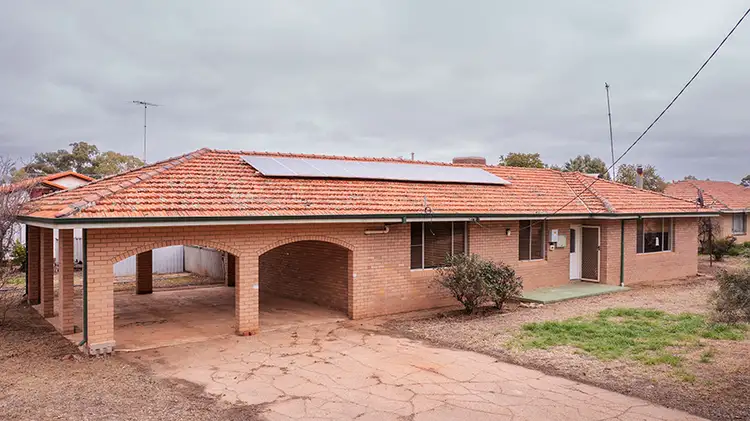 1 Young Avenue, Kondinin WA 6367
