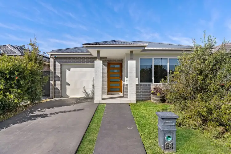 24 Nagle Street, Jordan Springs NSW 2747