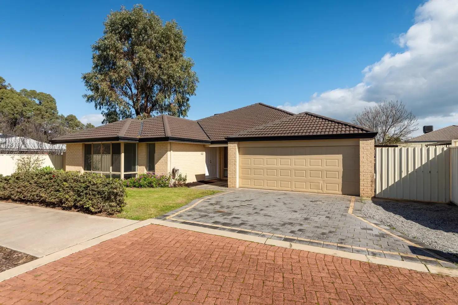Main view of Homely house listing, 10 Dyer Lane, Lakelands WA 6180