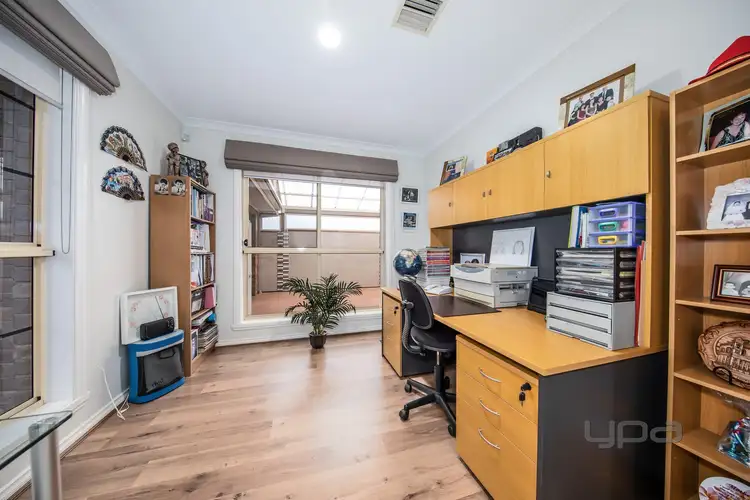 Fifth view of Homely house listing, 1 Smart Court, Delahey VIC 3037