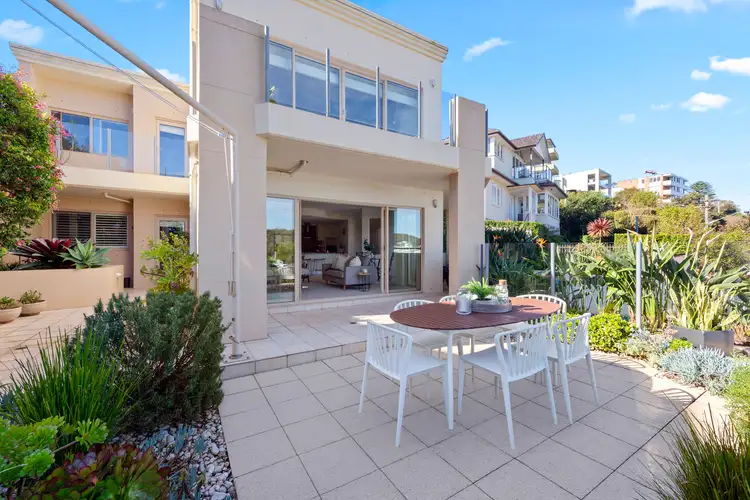 Main view of Homely apartment listing, 2/84 Lauderdale Avenue, Fairlight NSW 2094