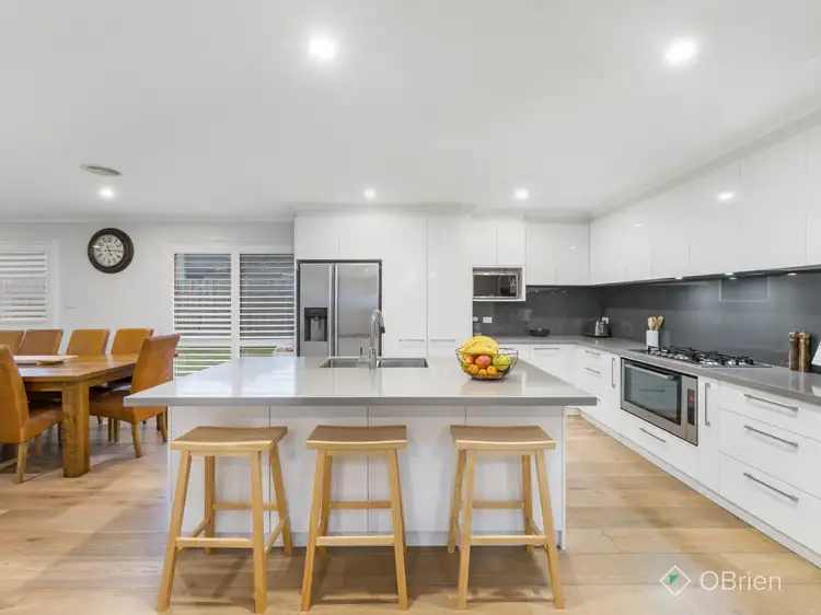 7 Di Blasi Court, Skye VIC 3977