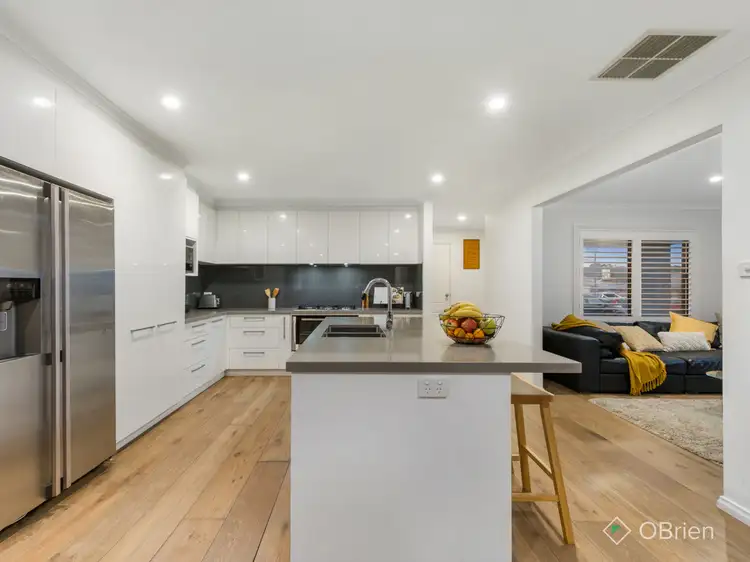 Fifth view of Homely house listing, 7 Di Blasi Court, Skye VIC 3977