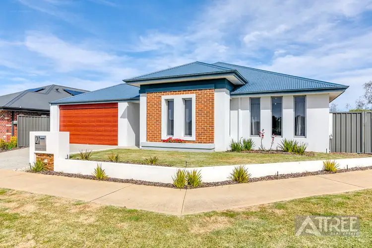 21 Fairweather Drive, Piara Waters WA 6112