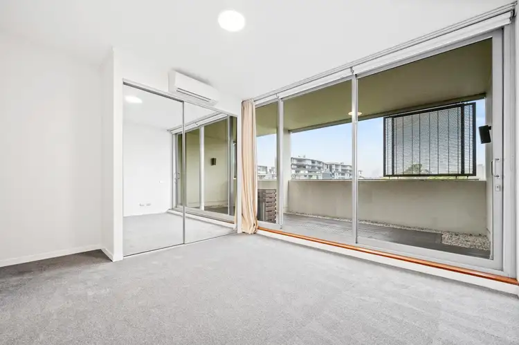 Third view of Homely apartment listing, 423/2-4 Powell Street, Waterloo NSW 2017