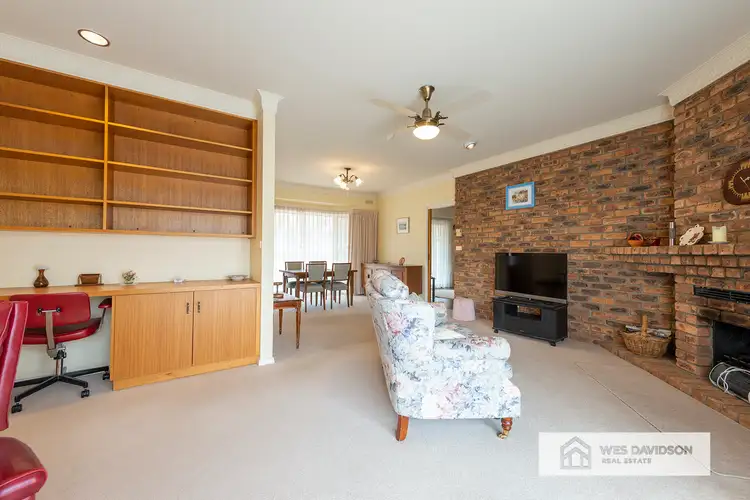 Fifth view of Homely house listing, 8 Barnes Boulevard, Horsham VIC 3400