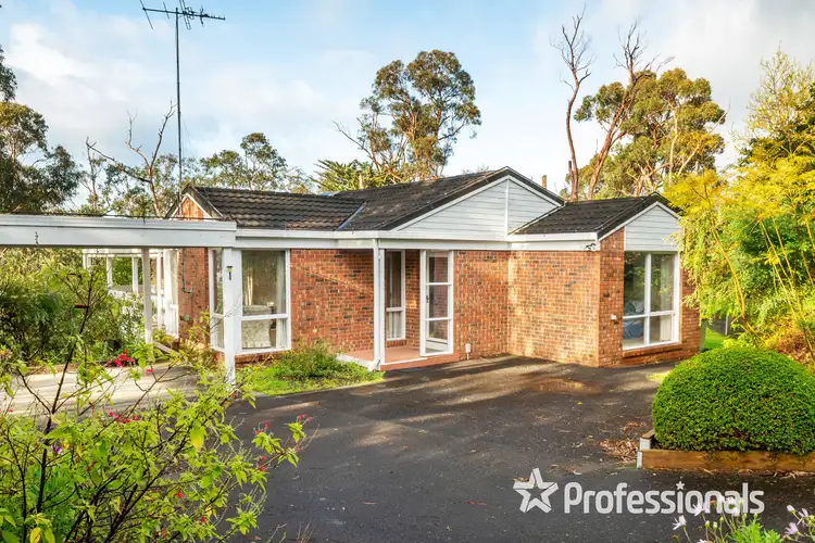 7 Allsops Road, Launching Place VIC 3139