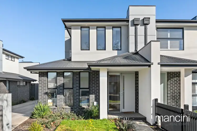 2/62 Roberts Street, West Footscray VIC 3012
