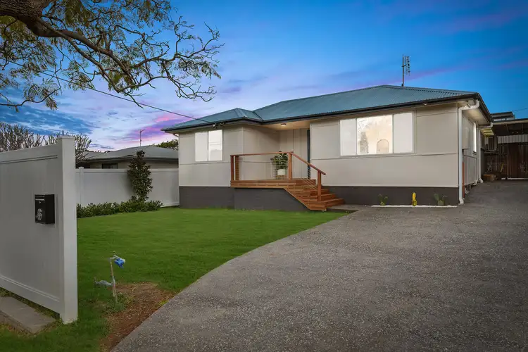 6 Cary Crescent, Springfield NSW 2250