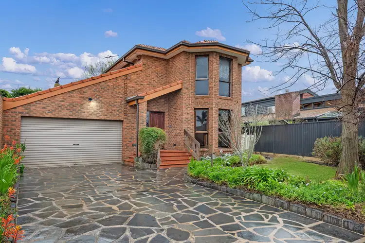 14 Rainbow Court, Taylors Lakes VIC 3038