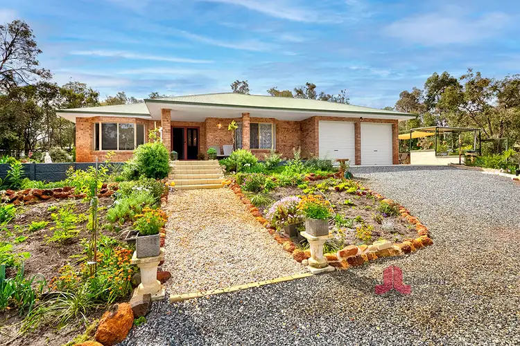 10 Crimp Crescent, Leschenault WA 6233