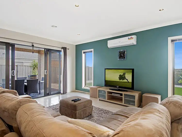 Third view of Homely house listing, 11 Merriwee Chase, Sandhurst VIC 3977