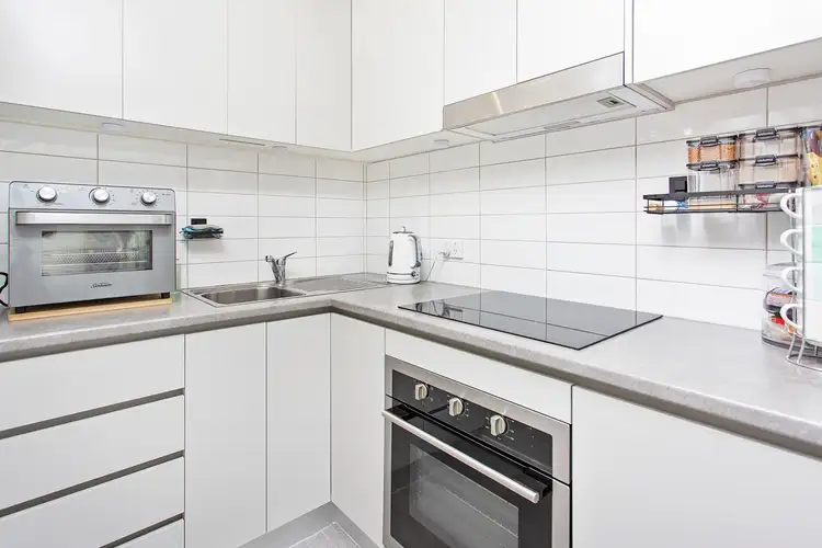 Third view of Homely unit listing, 4/12 Jutland Avenue, Wollongong NSW 2500