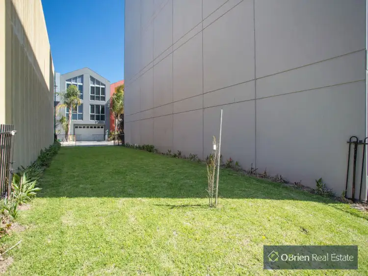 15 North Shore Drive, Patterson Lakes VIC 3197