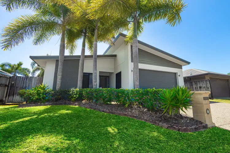8 Oakville Parade, Trinity Park QLD 4879