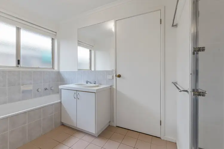 Fifth view of Homely house listing, 2 Leonora Court, Corio VIC 3214