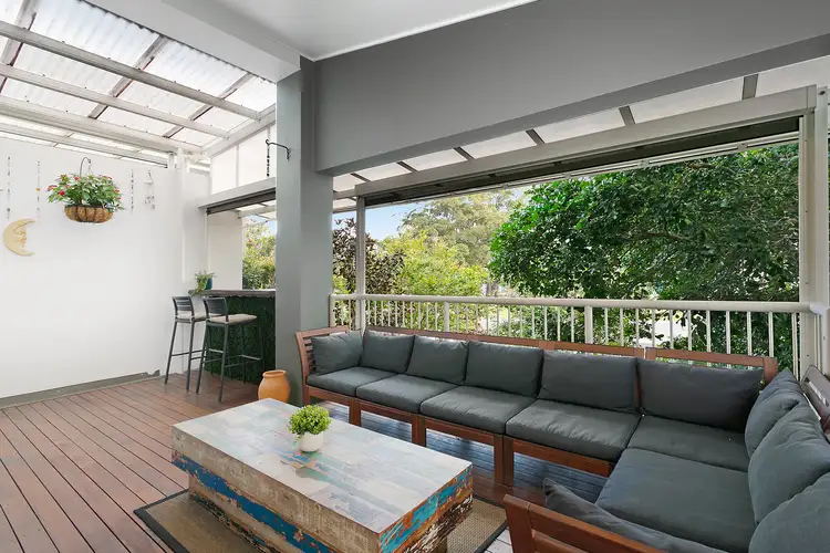 2/54 Second Avenue, Palm Beach QLD 4221