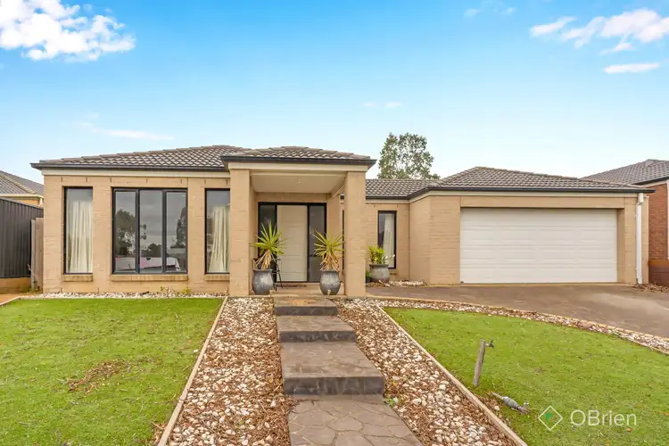 60 Christina Crescent, Kurunjang VIC 3337