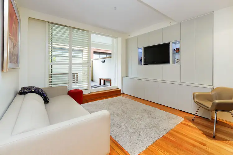 G11/2A Elizabeth Bay Road