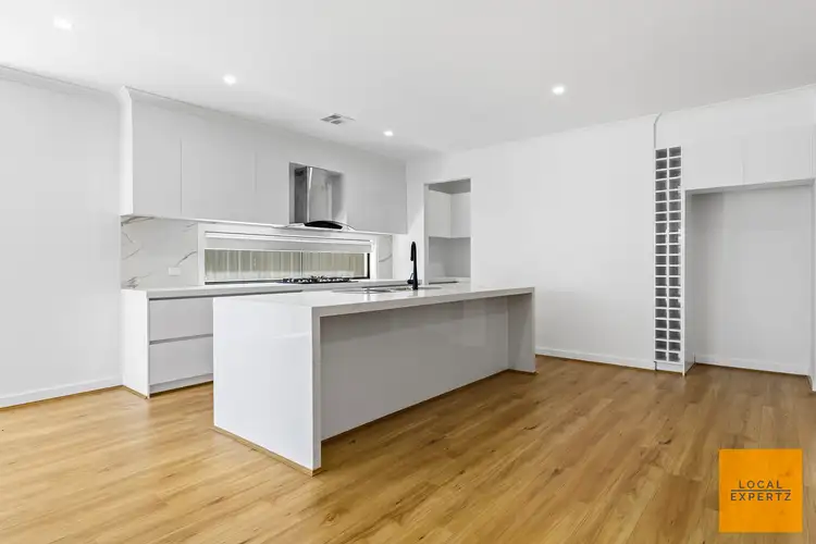 Second view of Homely house listing, 8 Ipswich Street, Strathtulloh VIC 3338