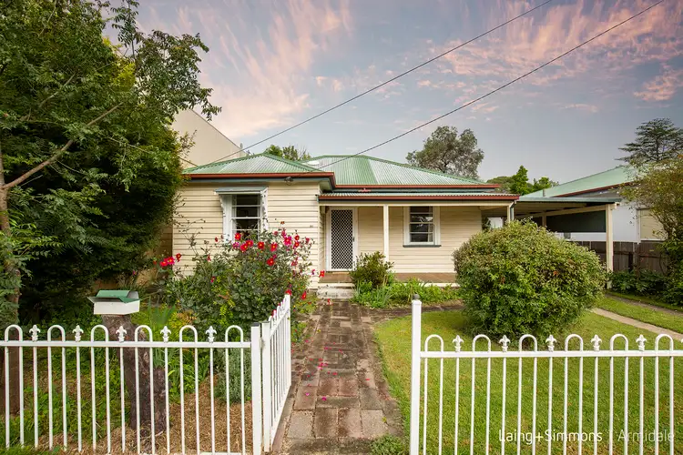 128 Markham Street