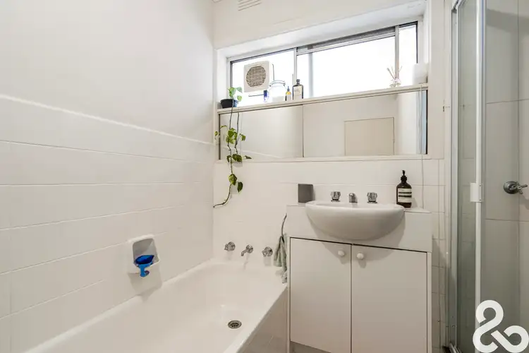 Fifth view of Homely unit listing, 2/360 St Georges Road, Thornbury VIC 3071
