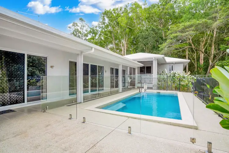 42 Cedar Road, Palm Cove QLD 4879