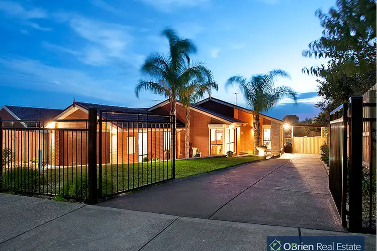 15 Cunningham Drive, Endeavour Hills VIC 3802