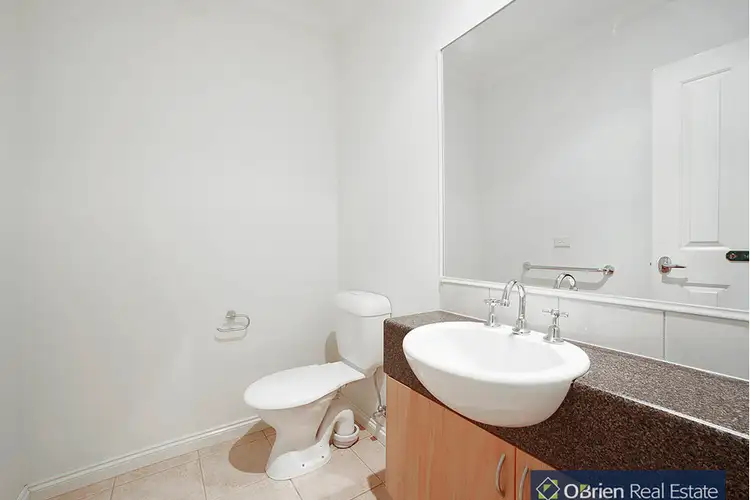 Sixth view of Homely house listing, 2 Fieldhouse Lane, Berwick VIC 3806