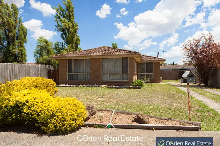 7 Verona Drive, Hampton Park VIC 3976