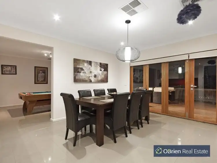 Fourth view of Homely house listing, 5 Loren Court, Endeavour Hills VIC 3802