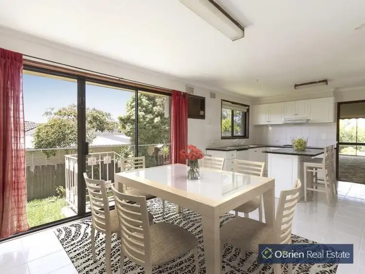 Fifth view of Homely house listing, 9 Spinosa Close, Endeavour Hills VIC 3802
