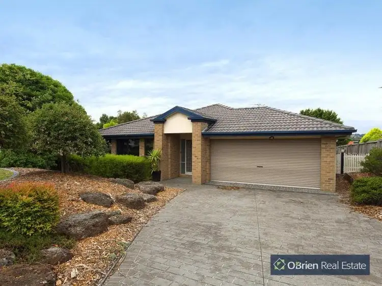 10 Settlers Hill Place, Narre Warren North VIC 3804