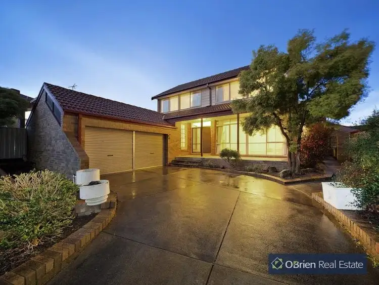 17 Granton Avenue, Endeavour Hills VIC 3802