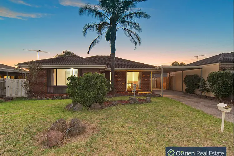 7 Carly Close, Narre Warren South VIC 3805