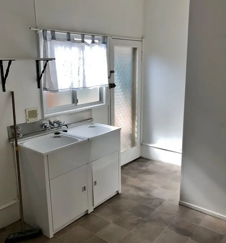 Seventh view of Homely block of units listing, 1-3/83 Wood Street, Dalby QLD 4405