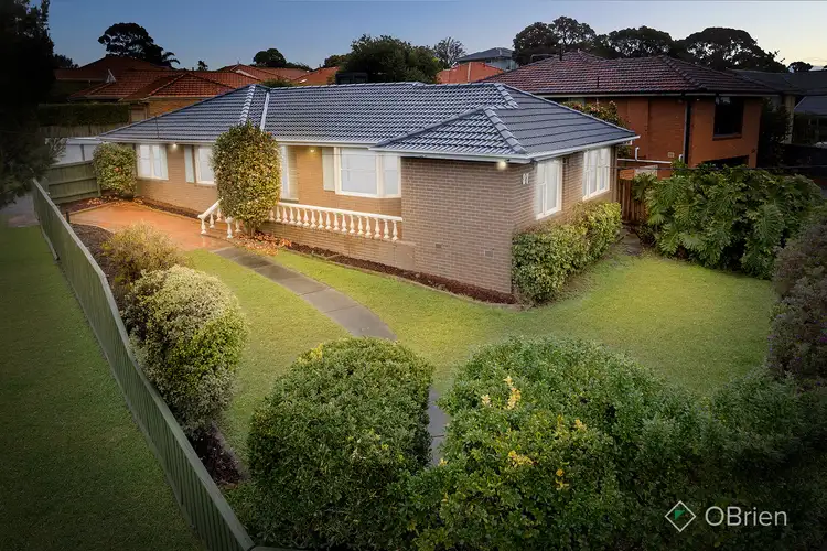 27 Towerhill Road, Frankston South VIC 3199