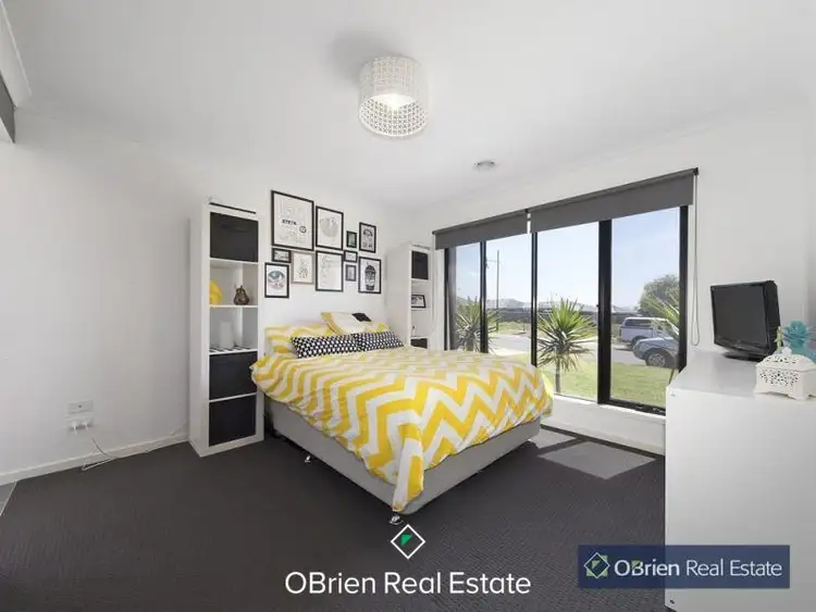 Seventh view of Homely house listing, 8 Dusky Bells Drive, Cranbourne West VIC 3977