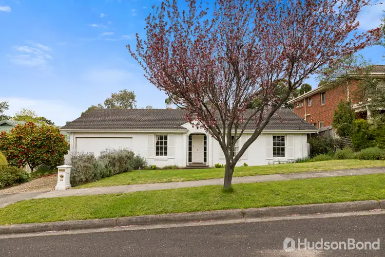 39 Roseland Grove, Doncaster VIC 3108