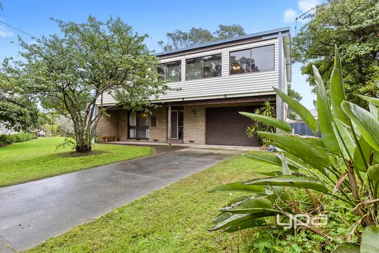 33 Prescott Avenue, Safety Beach VIC 3936