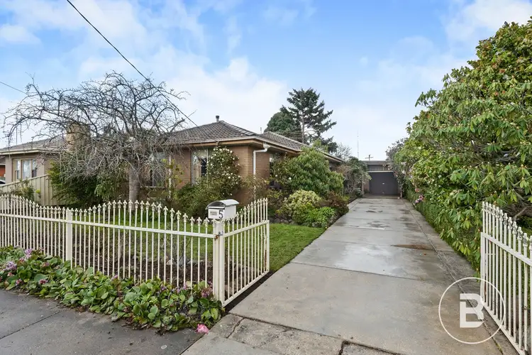 Main view of Homely house listing, 5 Marigold Street, Wendouree VIC 3355