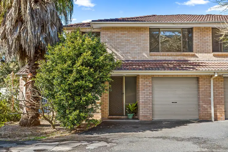 Main view of Homely townhouse listing, 4/9-11 Cochrane Road, Thirroul NSW 2515