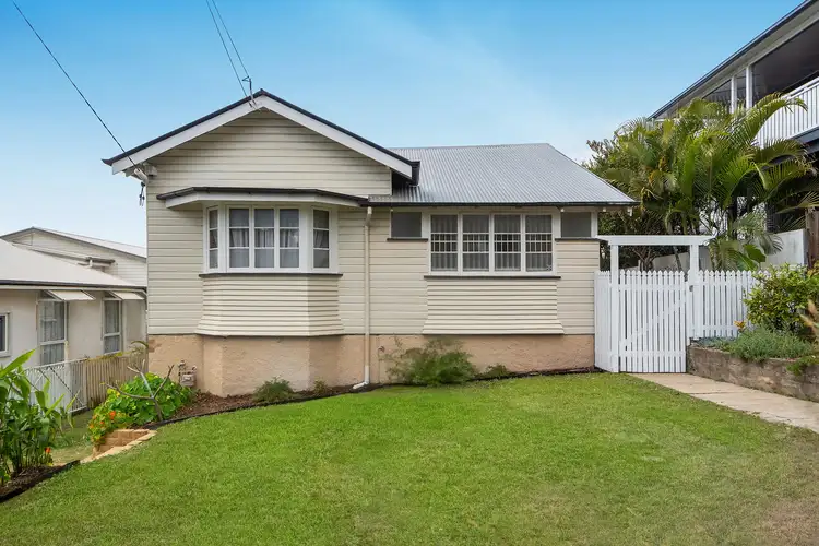 50 Wylie Avenue, Coorparoo QLD 4151