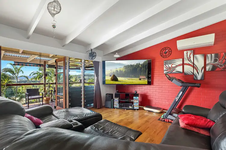 10 Berringar Court, Coes Creek QLD 4560