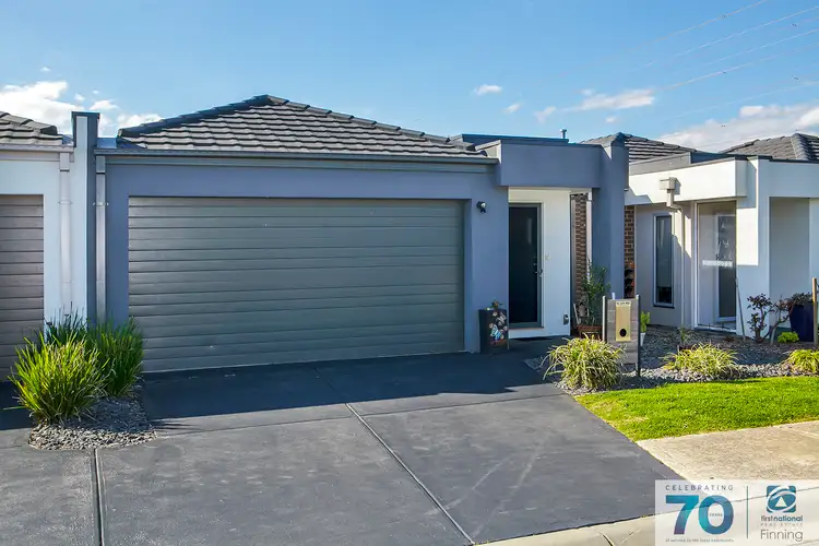 22 Woodright Circuit, Cranbourne VIC 3977