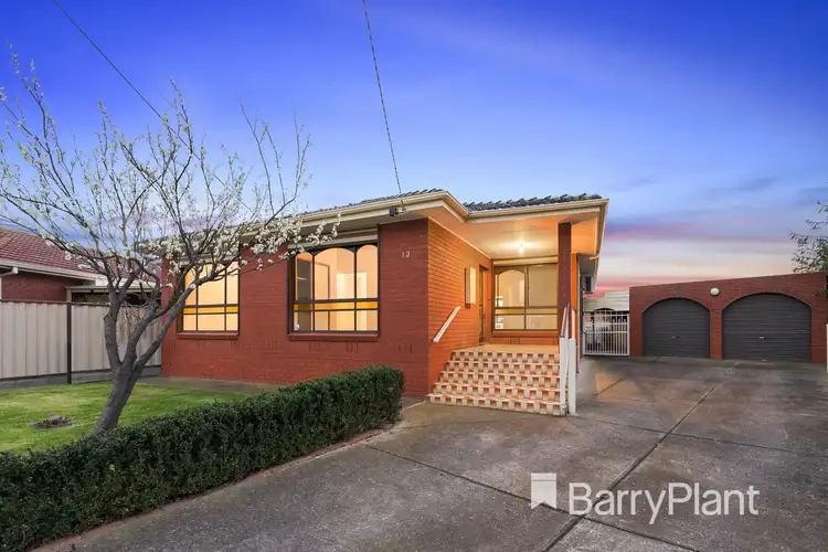 13 Elfin Place, Kings Park VIC 3021